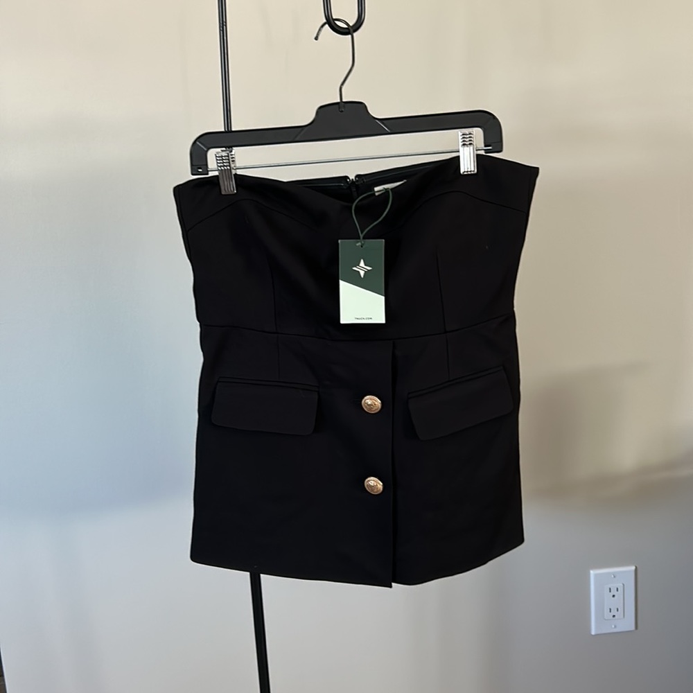 Noir Marnie Top
TUCKERNUCK - Picture 7 of 13